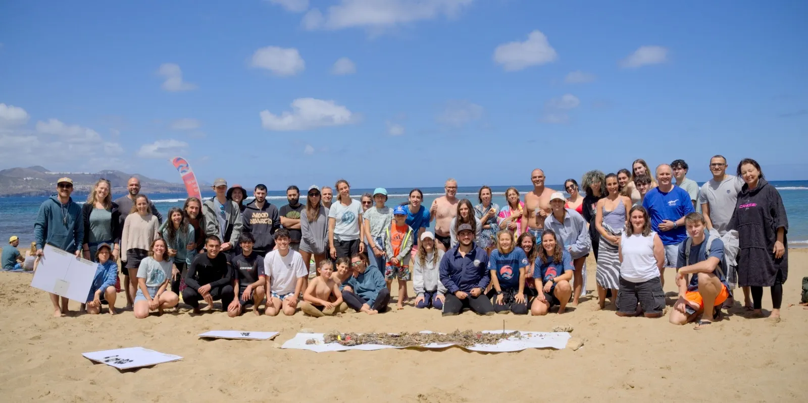 Tiburón martillo capturado en aguas de Lanzarote durante operación de SEPRONA